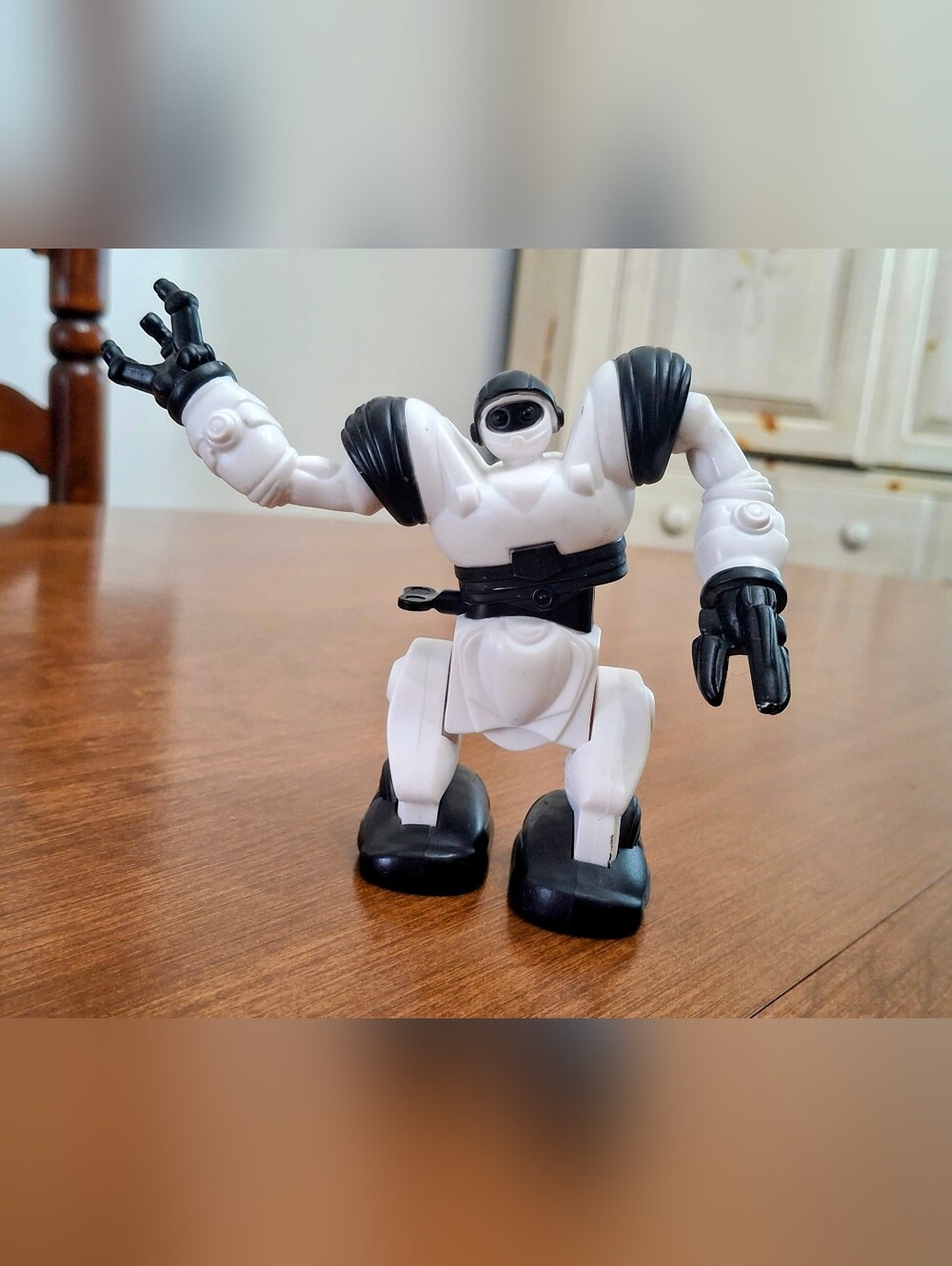 ❌️MARKDOWN!!! McDonald's Wow Wee Walking Happy Meal Toy 2007